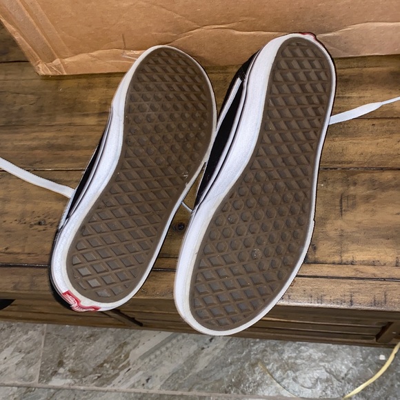 NWOT Vans shoes black and white - Picture 4 of 4